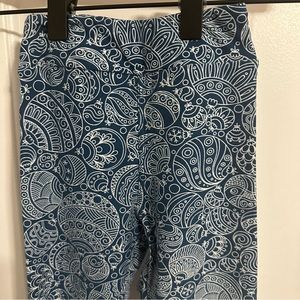 Lularoe- Girl’s Christmas Ornament Leggings, Kids S/M